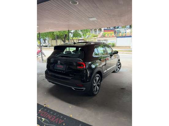VOLKSWAGEN-T-CROSS-2021