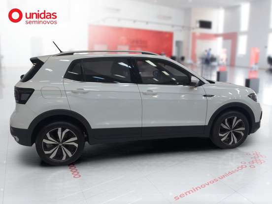 VOLKSWAGEN-T-CROSS-2024