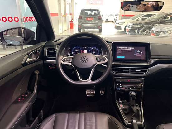 VOLKSWAGEN-T-CROSS-2025