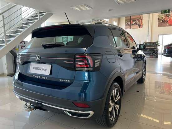 VOLKSWAGEN-T-CROSS-2022