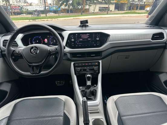 VOLKSWAGEN-T-CROSS-1.4 250 TSI TOTAL FLEX HIGHLINE AUTOMÁTICO VOLKSWAGEN-T-CROSS-2019