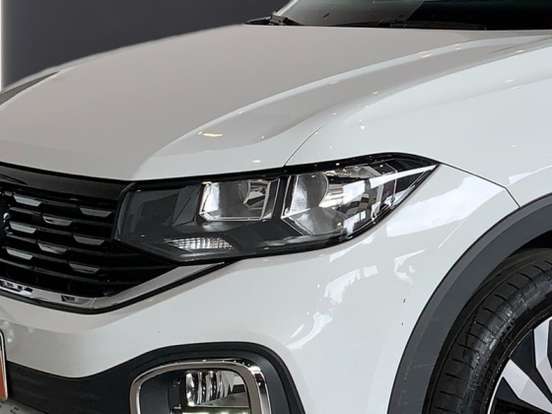 VOLKSWAGEN-T-CROSS-2023