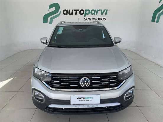 VOLKSWAGEN-T-CROSS-2021