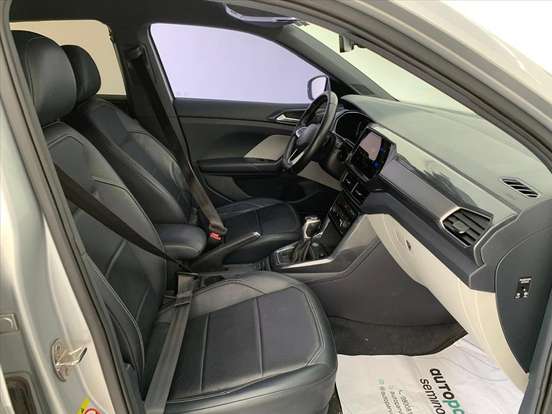 VOLKSWAGEN-T-CROSS-1.4 250 TSI TOTAL FLEX HIGHLINE AUTOMÁTICO VOLKSWAGEN-T-CROSS-2021