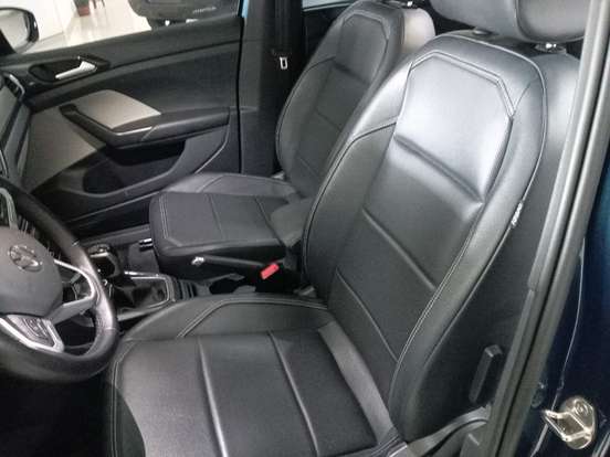 VOLKSWAGEN-T-CROSS-2024