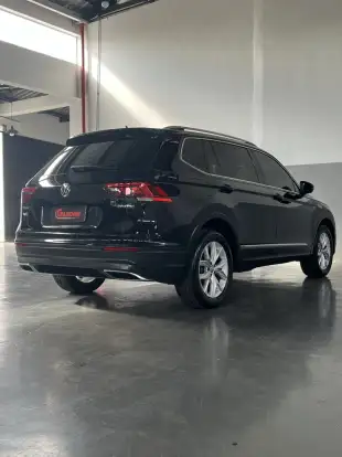 VOLKSWAGEN-TIGUAN-2018