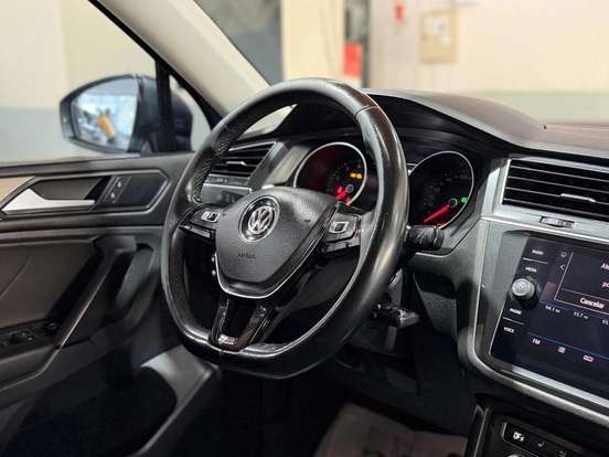 VOLKSWAGEN-TIGUAN-2018