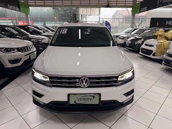 VOLKSWAGEN-TIGUAN-2018