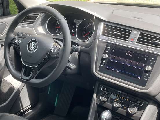 VOLKSWAGEN-TIGUAN-1.4 250 TSI TOTAL FLEX ALLSPACE TIPTRONIC VOLKSWAGEN-TIGUAN-2019