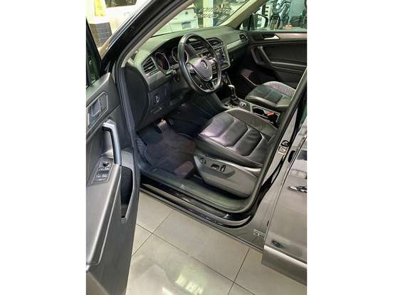 VOLKSWAGEN-TIGUAN-2019