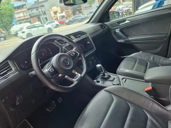VOLKSWAGEN-TIGUAN-2019
