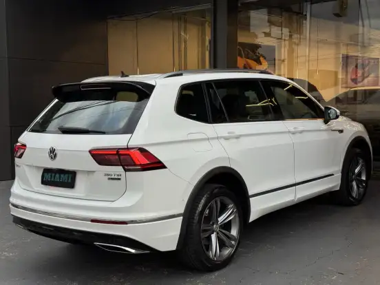 VOLKSWAGEN-TIGUAN-2020