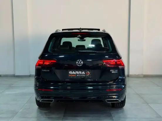 VOLKSWAGEN-TIGUAN-2021