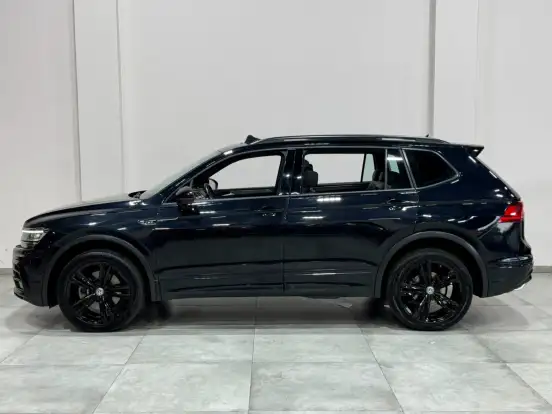 VOLKSWAGEN-TIGUAN-2021