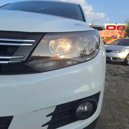 VOLKSWAGEN-TIGUAN-2014