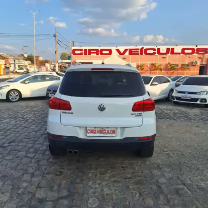 VOLKSWAGEN-TIGUAN-2014