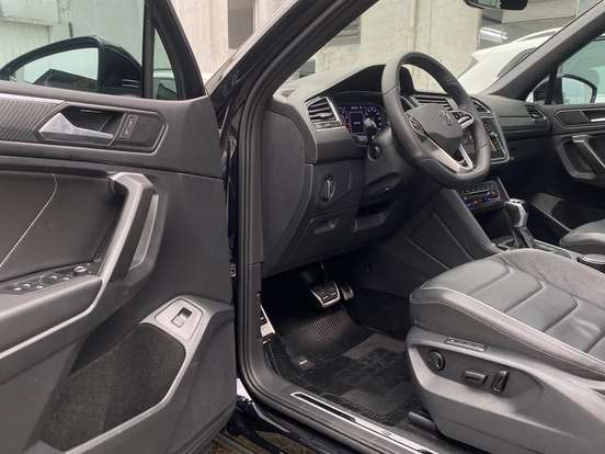 VOLKSWAGEN-TIGUAN-2.0 300 TSI GASOLINA ALLSPACE R-LINE AUTOMÁTICO VOLKSWAGEN-TIGUAN-2023