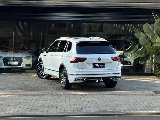 VOLKSWAGEN-TIGUAN-2.0 300 TSI GASOLINA ALLSPACE R-LINE AUTOMÁTICO VOLKSWAGEN-TIGUAN-2023