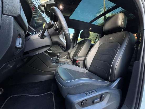 VOLKSWAGEN-TIGUAN-2023