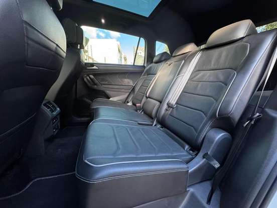 VOLKSWAGEN-TIGUAN-2.0 300 TSI GASOLINA ALLSPACE R-LINE AUTOMÁTICO VOLKSWAGEN-TIGUAN-2023