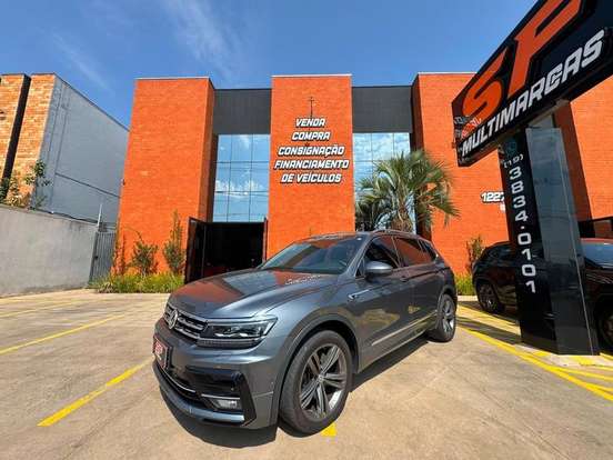 VOLKSWAGEN-TIGUAN-2021