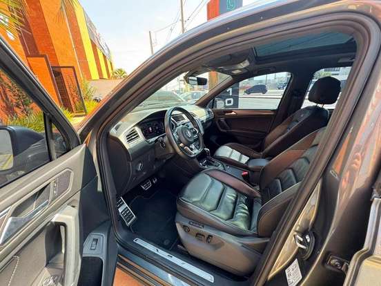 VOLKSWAGEN-TIGUAN-2021