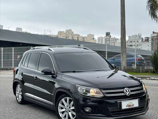 VOLKSWAGEN-TIGUAN-2.0 TSI 16V TURBO GASOLINA 4P TIPTRONIC VOLKSWAGEN-TIGUAN-2011