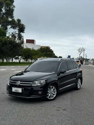 VOLKSWAGEN-TIGUAN-2011