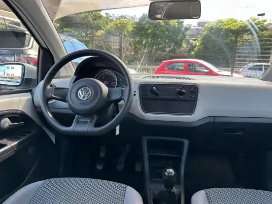 VOLKSWAGEN-UP-2014
