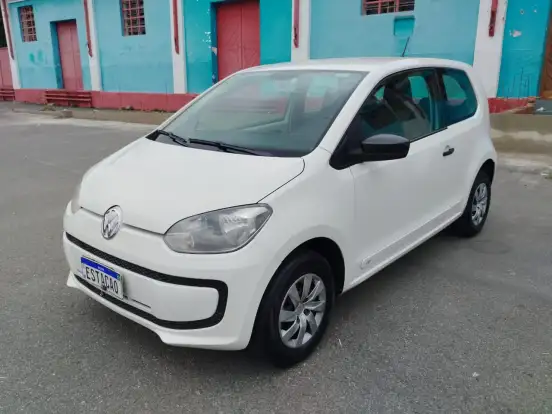 VOLKSWAGEN-UP-2015