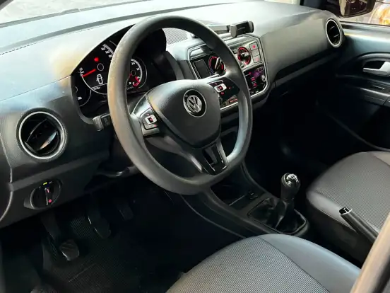 VOLKSWAGEN-UP-2019