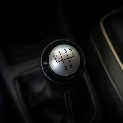 VOLKSWAGEN-UP-2016