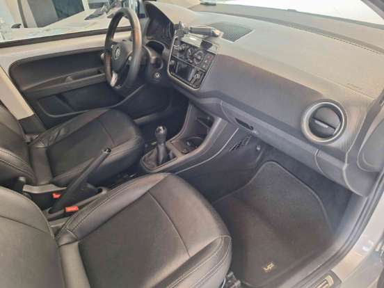 VOLKSWAGEN-UP-1.0 170 TSI TOTAL FLEX CONNECT 4P MANUAL VOLKSWAGEN-UP-2019
