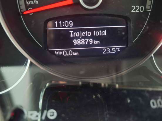 VOLKSWAGEN-UP-2019