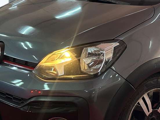 VOLKSWAGEN-UP-2019