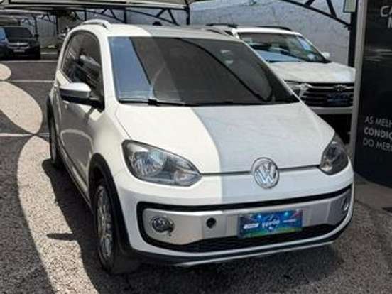 VOLKSWAGEN-UP-1.0 MPI HIGH UP 12V FLEX 4P AUTOMATIZADO VOLKSWAGEN-UP-2015