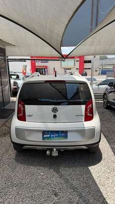 VOLKSWAGEN-UP-2015