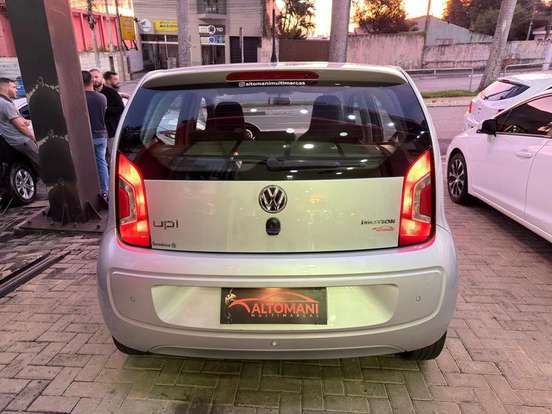 VOLKSWAGEN-UP-1.0 MPI MOVE UP 12V FLEX 4P AUTOMATIZADO VOLKSWAGEN-UP-2016