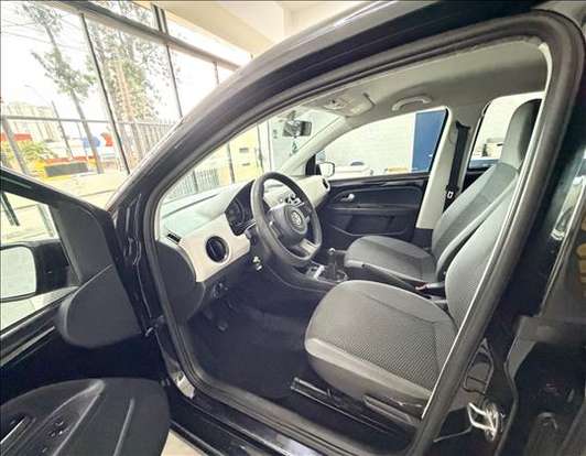 VOLKSWAGEN-UP-2014