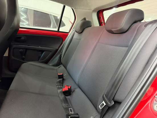 VOLKSWAGEN-UP-2019