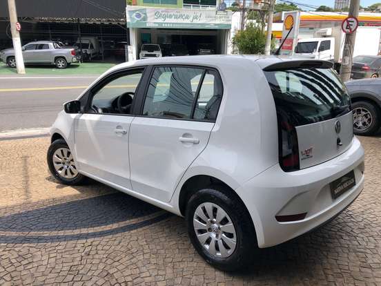 VOLKSWAGEN-UP-2019
