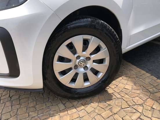 VOLKSWAGEN-UP-2019