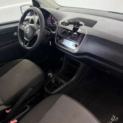 VOLKSWAGEN-UP-2017