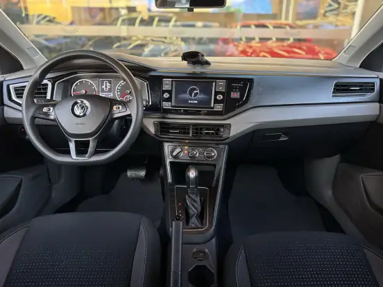 VOLKSWAGEN-VIRTUS-2020