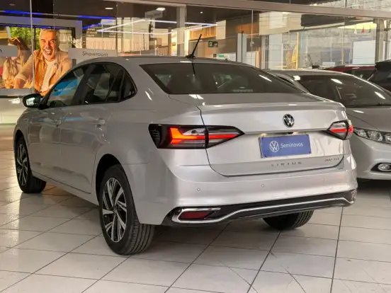 VOLKSWAGEN-VIRTUS-2023