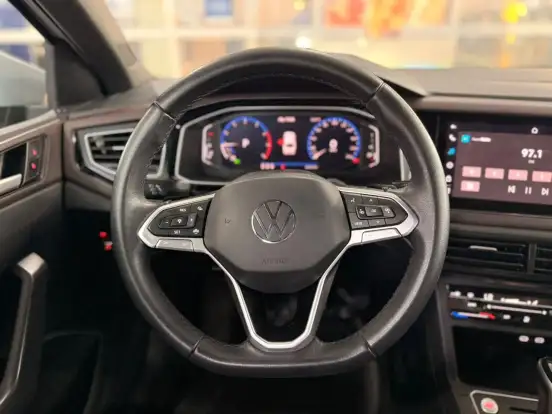 VOLKSWAGEN-VIRTUS-2023