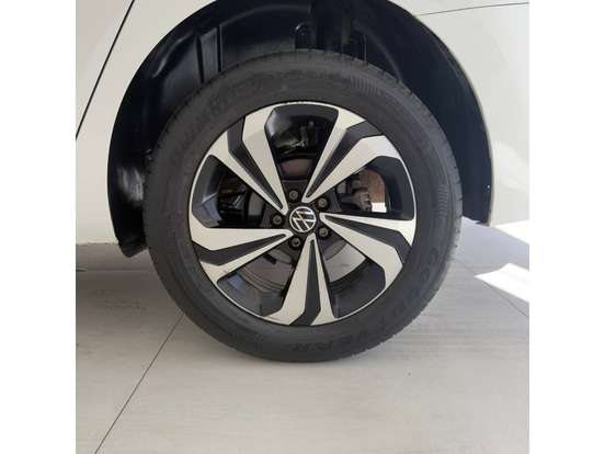 VOLKSWAGEN-VIRTUS-2024