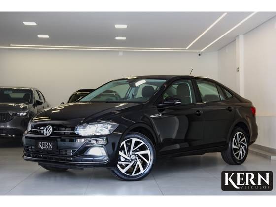 VOLKSWAGEN VIRTUS 1.0 200 TSI HIGHLINE AUTOMÁTICO