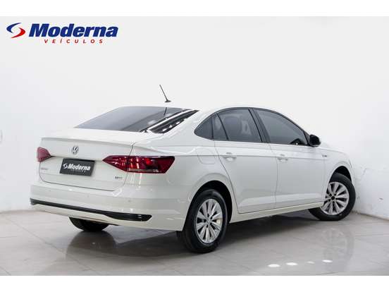 VOLKSWAGEN-VIRTUS-2018