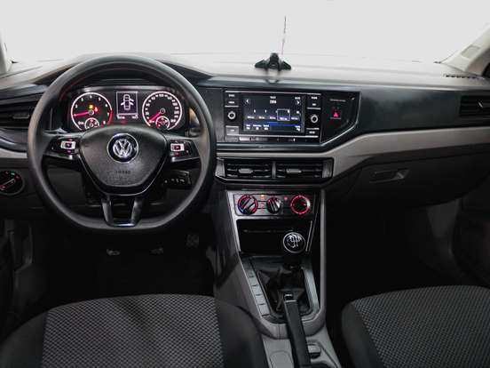 VOLKSWAGEN-VIRTUS-2018